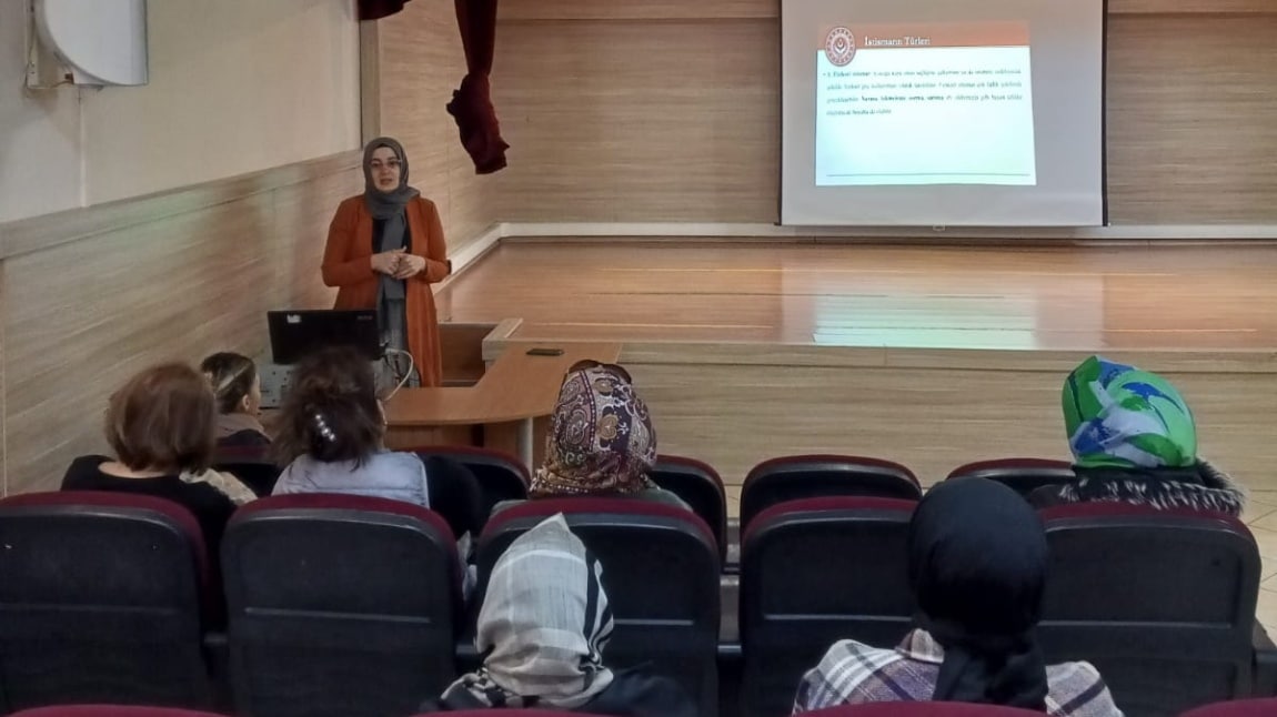 Sosyolog Ümran ÇOŞKUN tarafından velilerimize 